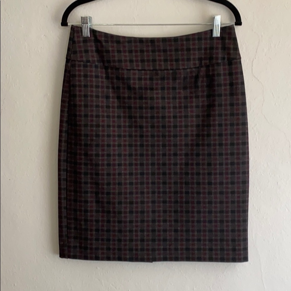 Margaret M Fitted Vivian Skirt Gray and Red Plaid